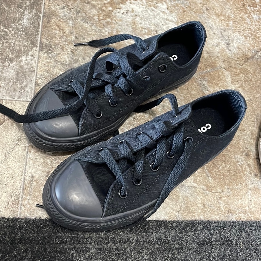Kids converse shoes